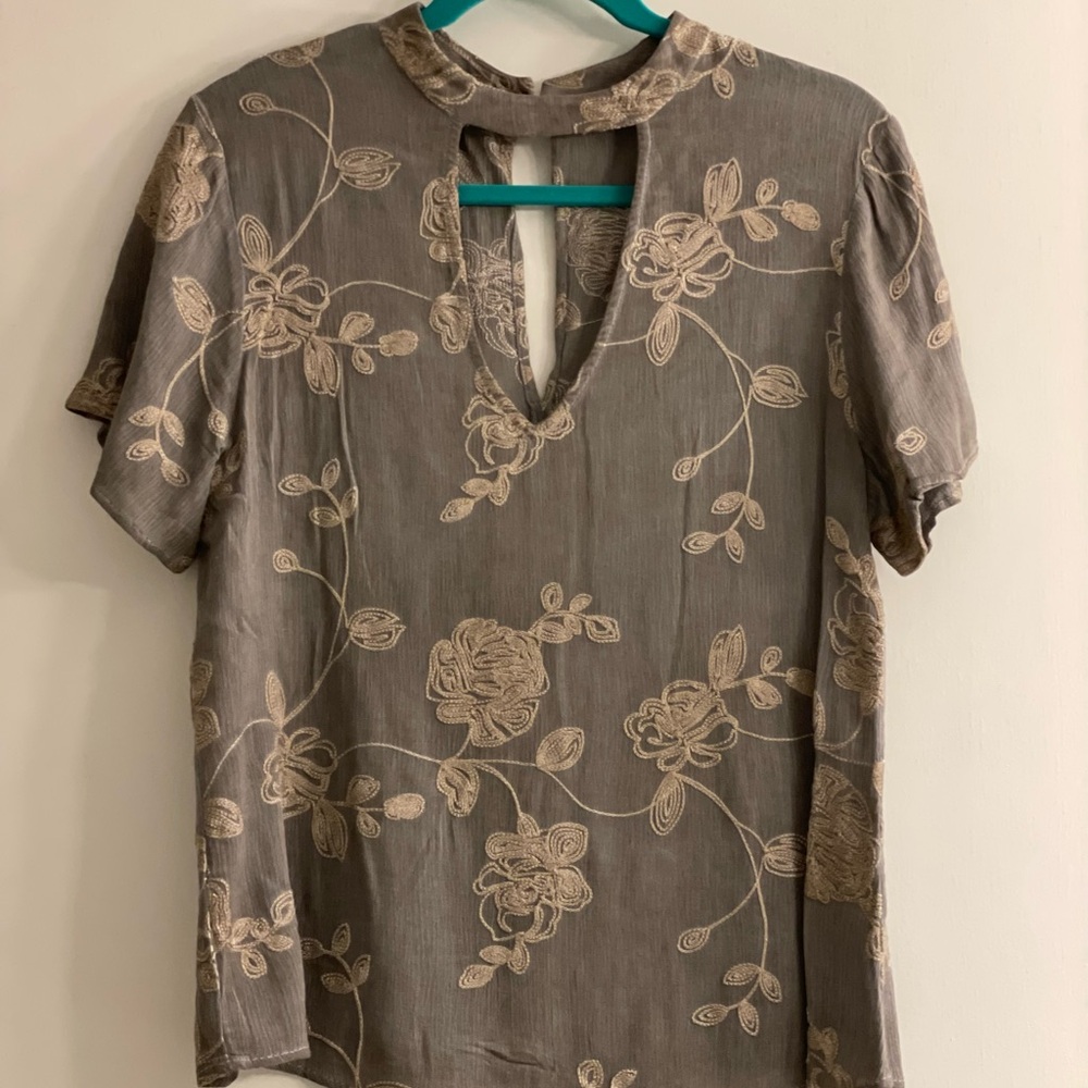 Floral Embroidered Keyhole Top - Gray